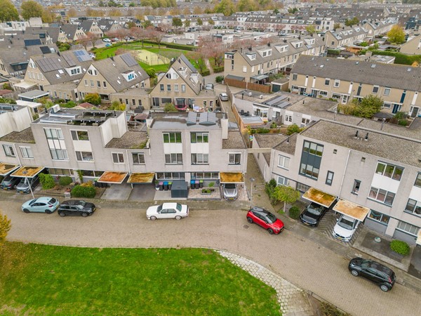 Medium property photo - Marga Klompéstraat 75, 3207 DD Spijkenisse